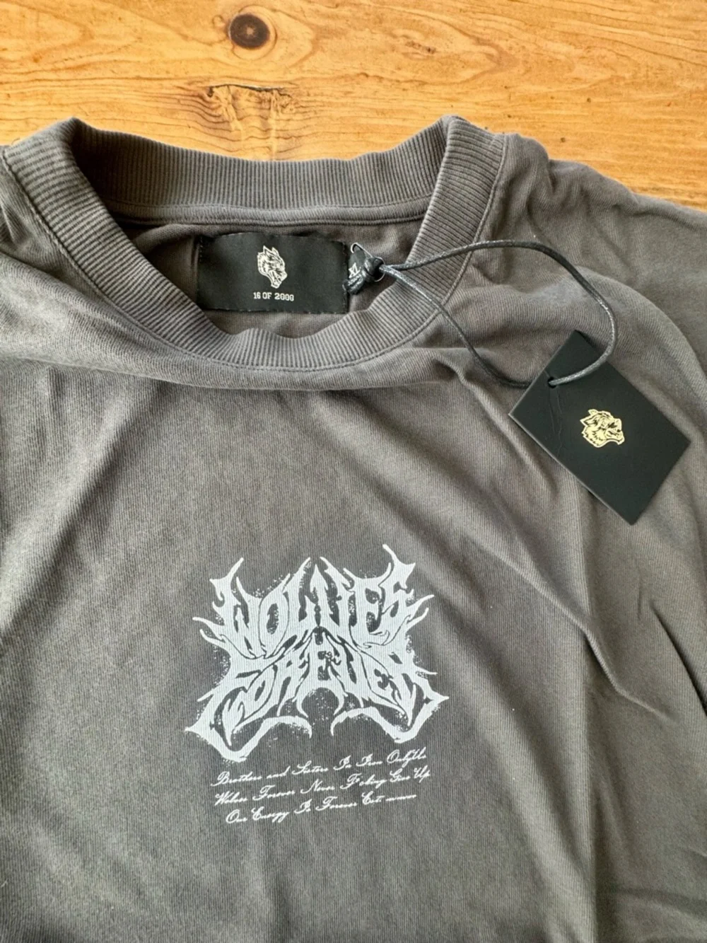 Darc Sport Sheer Loyalty Premium Tee Wolves Graphic Gray Men's T-Shirt XL - Picture 2 of 4